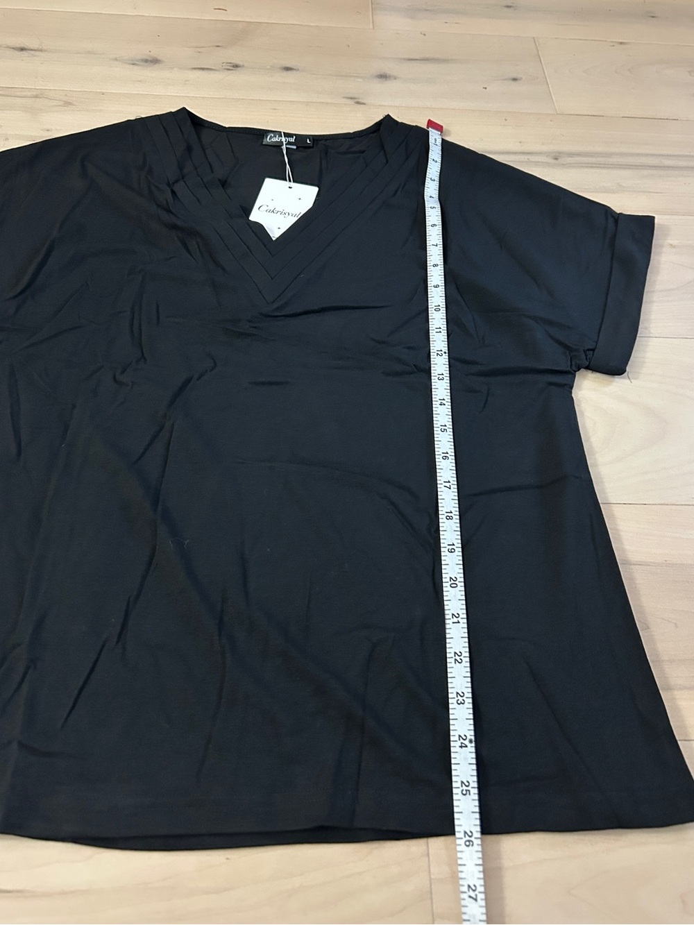 NWT Black V-Neck Top Cuffed Sleeves Stretchy Soft Large Comfy - Picture 4 of 9